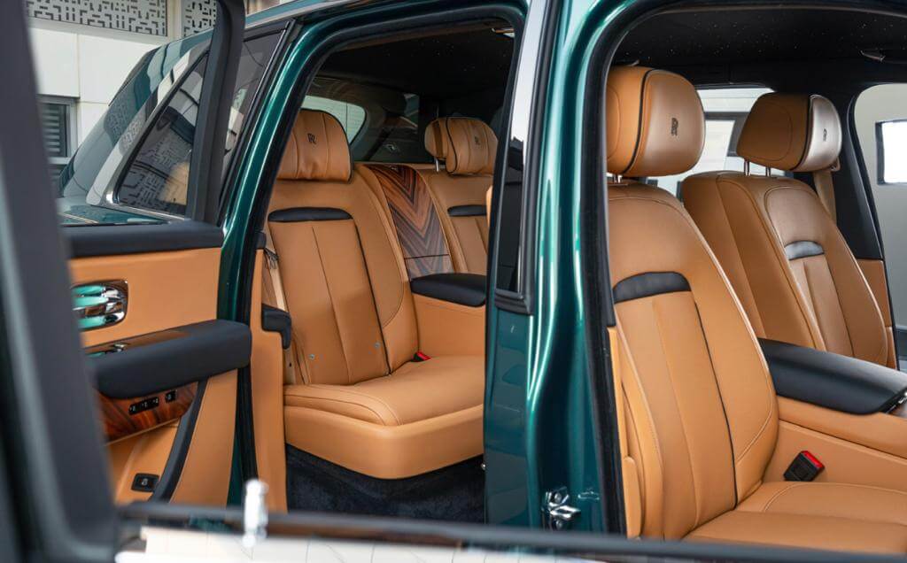 Rolls Royce Cullinan 2022-MTN-1-Green